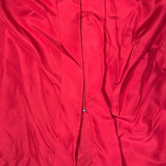 Jostens Unisex Size 5'04"-5'06" Graduation Robe Gown Red Full Zip Front Flowy - Picture 7 of 8